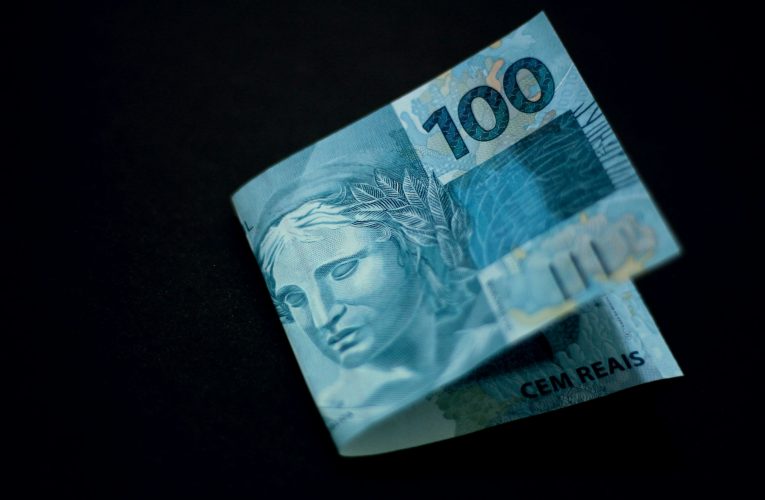 Aumentos salariales para empleados de comercio en agosto 2025: cuánto cobra cada categoría