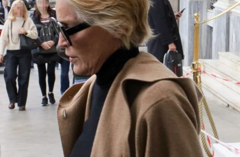 Sharon Stone revela lo que deseaba que dijera su difunta madre