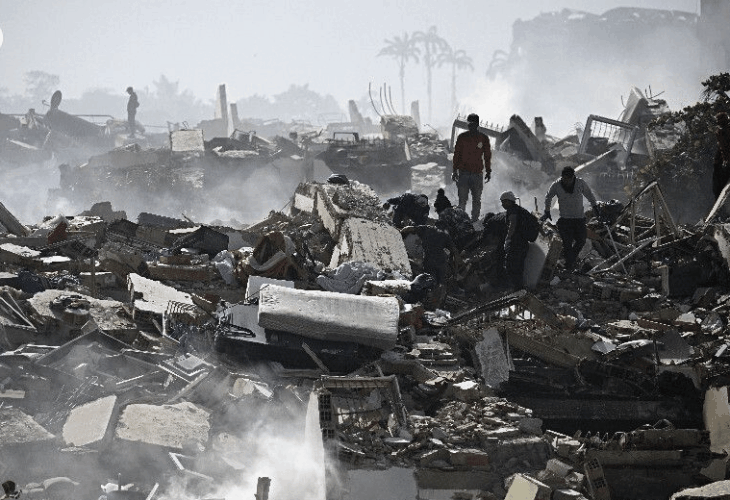 Terremoto en Venezuela | 920 muertos y 3.300 heridos; Los lugareños buscan basura