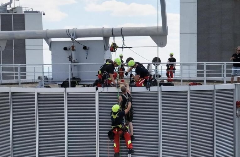 High-altitude rescue: Dramatic rescue operation on a Frankfurt high-rise