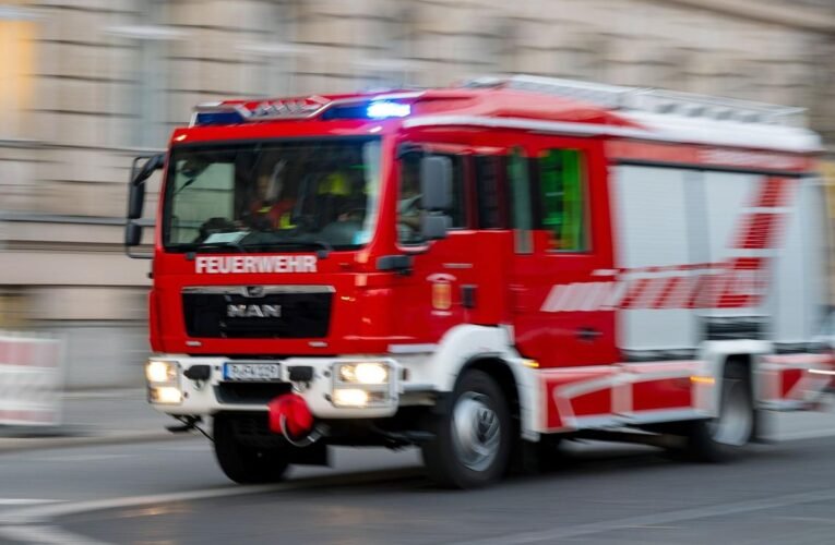 Fire brigade operation: Industrial building burns in Oranienburg – no injuries