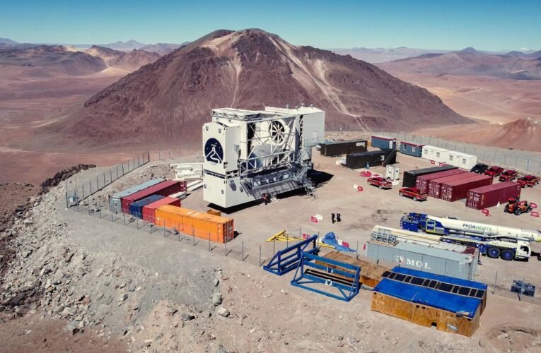 Antenna technology: What was it like at the Big Bang?