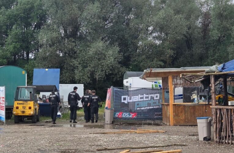 Knife attack: Unknown man injures guests at village festival – and escapes