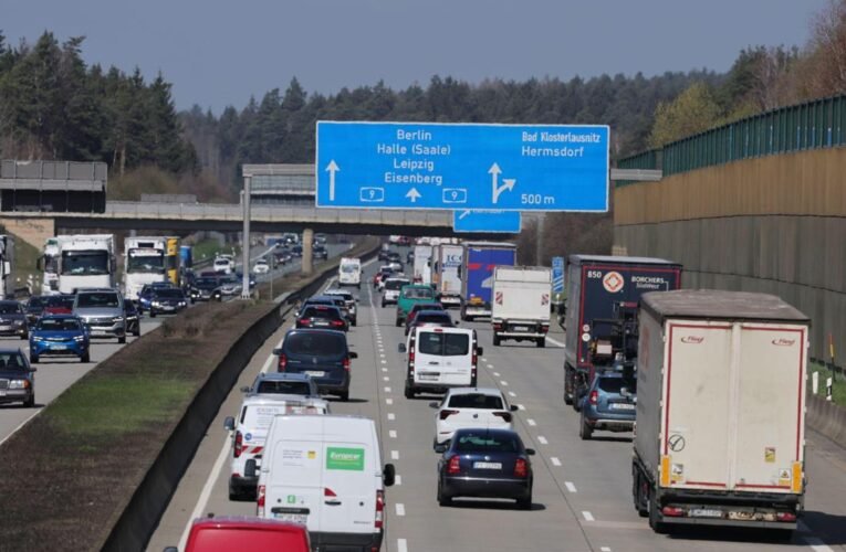 Holiday start in nine federal states: Danger of traffic jams in Bavaria too