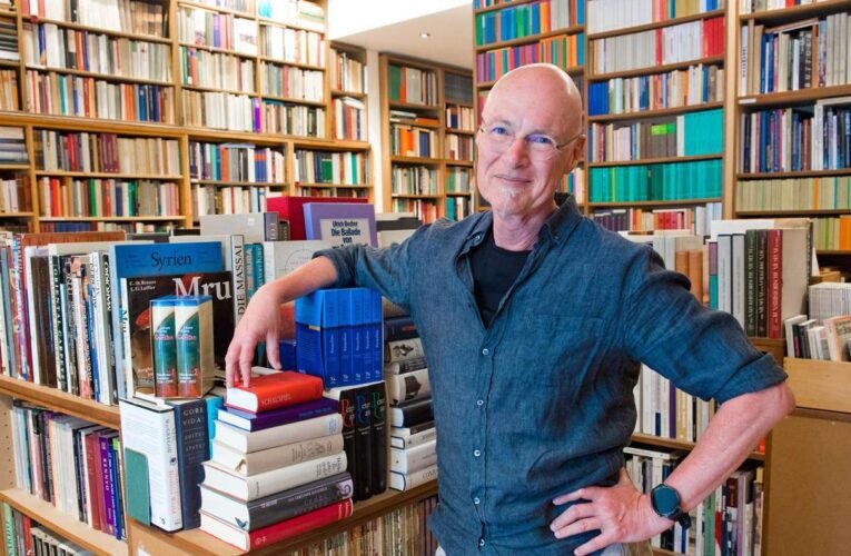 AI companies are buying books in bulk from Europe