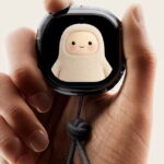 Meta-puts-its-AI-assistant-on-a-keychain.jpg