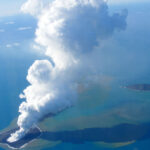 Small-underwater-volcanoes-can-trigger-massive-tsunamis.jpg