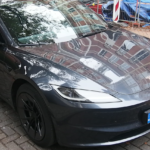 VLA-20-vs-FSD-in-Amsterdam-Part-2-Tesla.png
