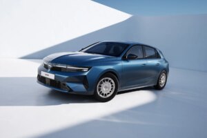 Astra-Electric-Opel-presents-a-new-base-version-for-E36490.jpg
