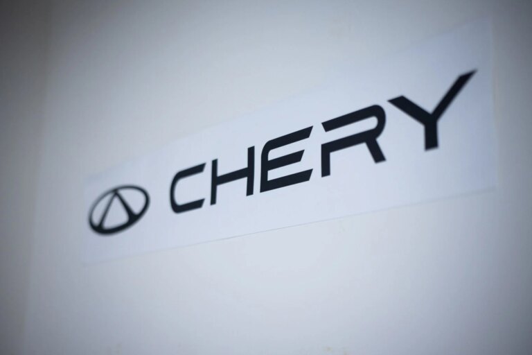 Chery-launches-megawatt-charging-system-for-electric-passenger-vehicles.jpg