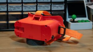 DIY-VR-How-to-Build-Your-Own-Headset-and-Why.jpg