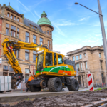Featured-Electronic-Equipment-AMTs-Hot-Swap-Battery-Electric-Rail-Excavator.png