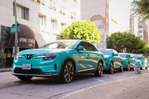 Green-SM-deploys-its-first-electric-taxis-in-the-US.jpg