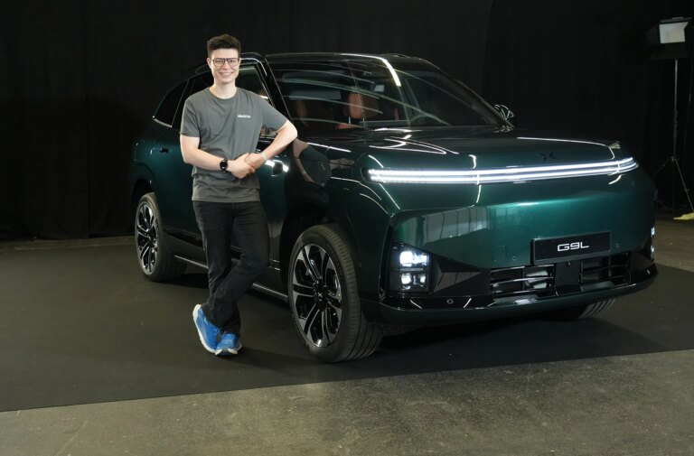 L-is-for-Luxury-first-seat-test-in-the-Xpeng.jpg
