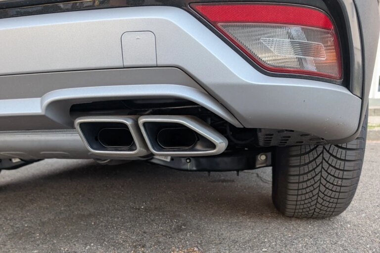 Plug-in-hybrids-emit-six-times-more-CO2-than-officially-declared.jpeg