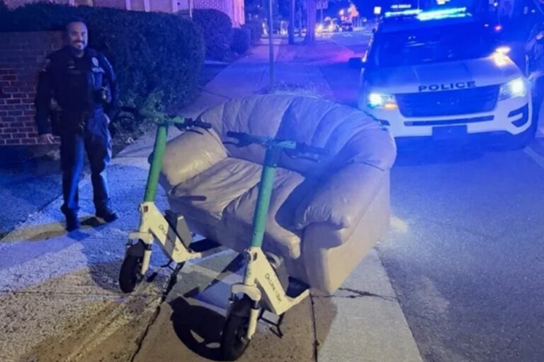 Police-stop-motorized-couch-in-North-Carolina.jpg