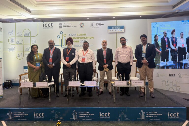 Schools-could-lead-transition-to-private-bus-in-India-says.jpg