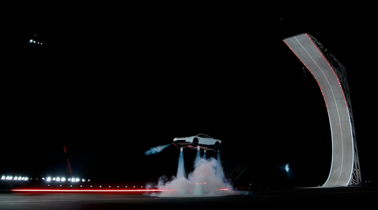 Tesla-Roadster-Reveal-Madness-from-Musks-Mind.png