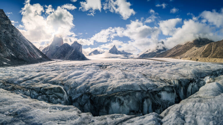 The-expansion-of-the-ice-sheet-may-have-started-2000.jpg