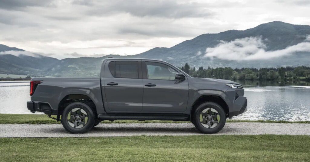 Toyota-gets-green-light-for-new-electric-vehicle-built-to.jpeg